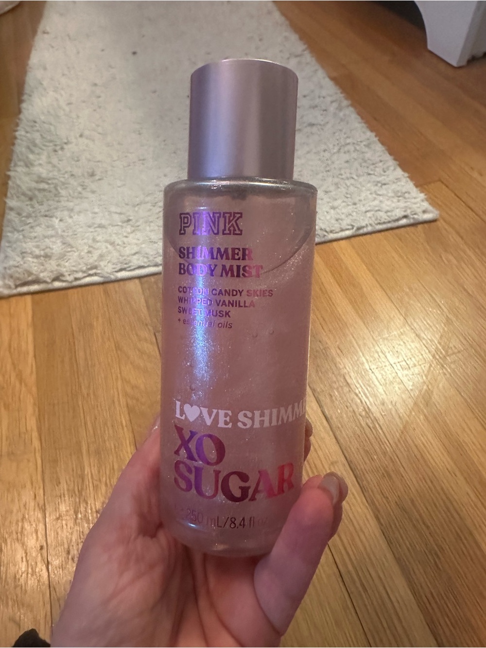 PINK Love Shimmer XO Sugar Shimmering Body Mist - Pink